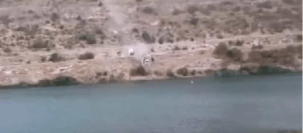 Σοκαριστικό ατύχημα: Τζιπ πέφτει από γκρεμό σε λίμνη – Νεκρή η οδηγός (Βίντεο)